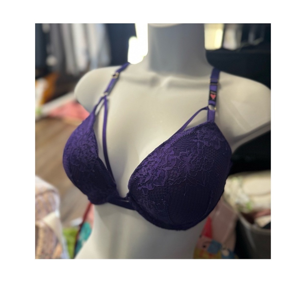 NWT‎ laced Victoria Secret Bra